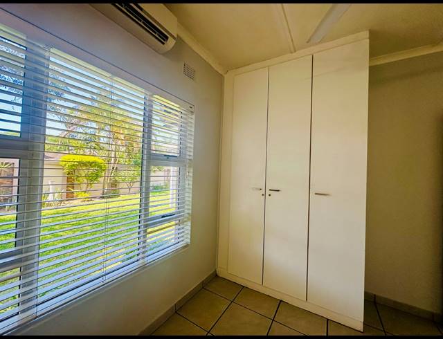 4 BEDROOM HOUSE FOR SALE IN MEER EN SEE